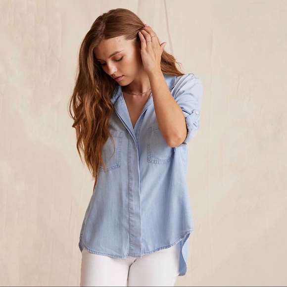 Bella Dahl Tops - Bella Dahl Long Sleeve Sunbleach Chambray Split Back Button Down Shirt XS